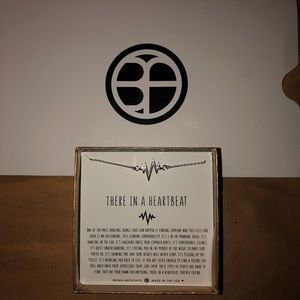 Heartbeat Necklace 🖤